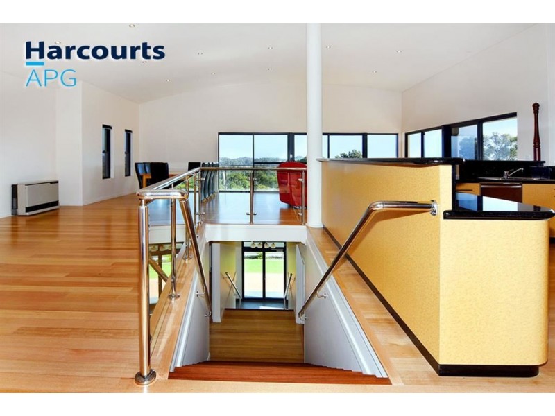 20 Winthrop Avenue, College Grove WA 6230