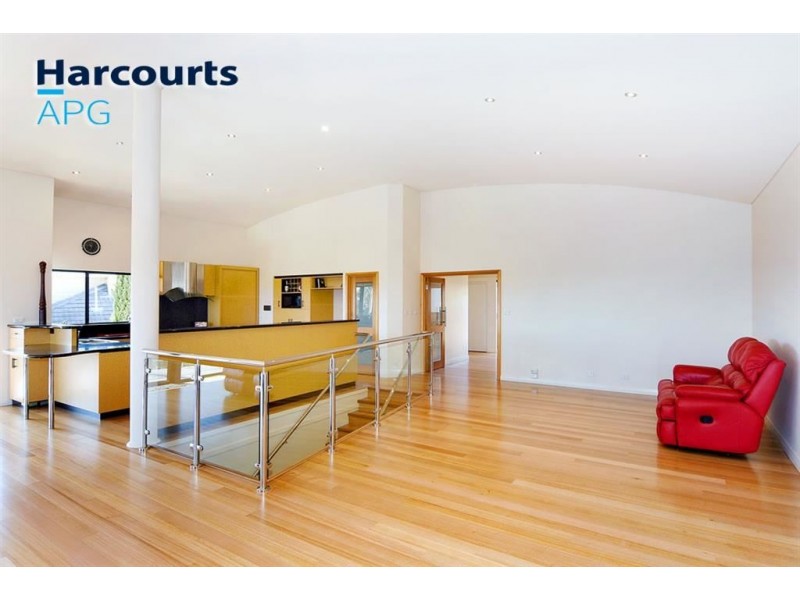 20 Winthrop Avenue, College Grove WA 6230