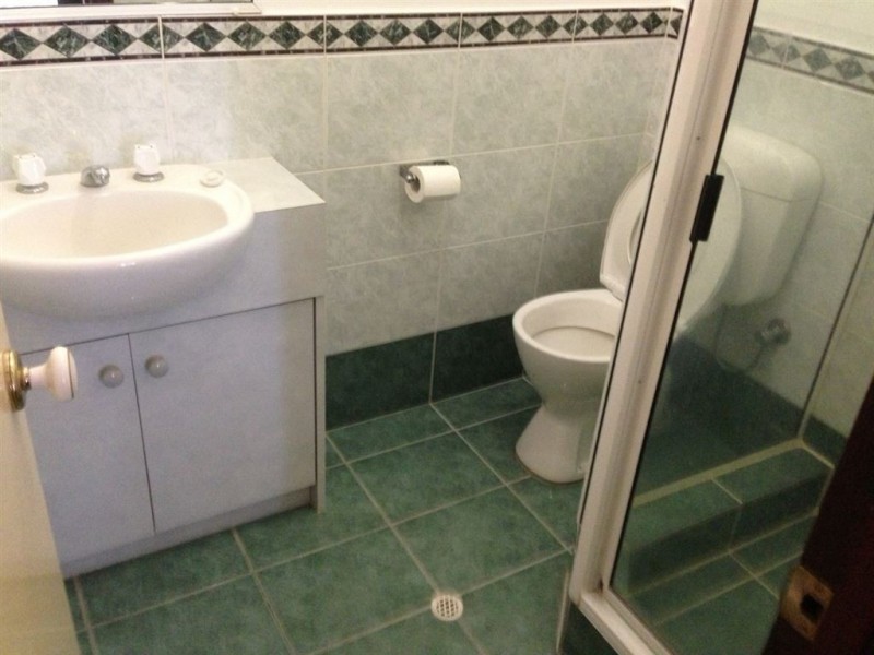 8A Sinclair Close, Bunbury WA 6230