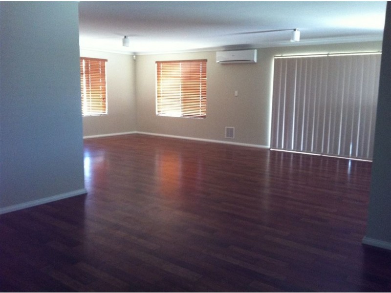 8 Sunstone Brce, Australind WA 6233