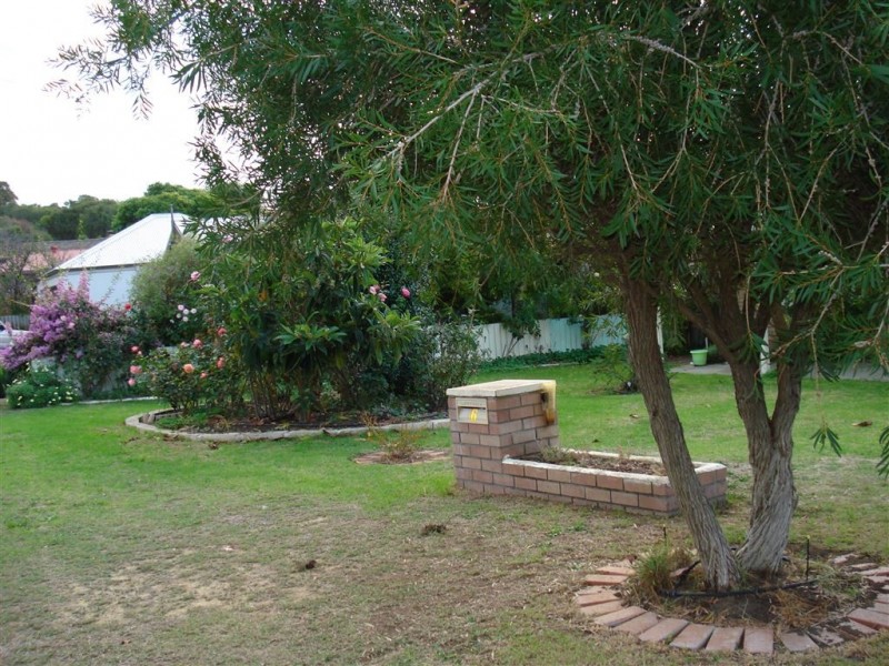 6 Glenroy Street, South Bunbury WA 6230