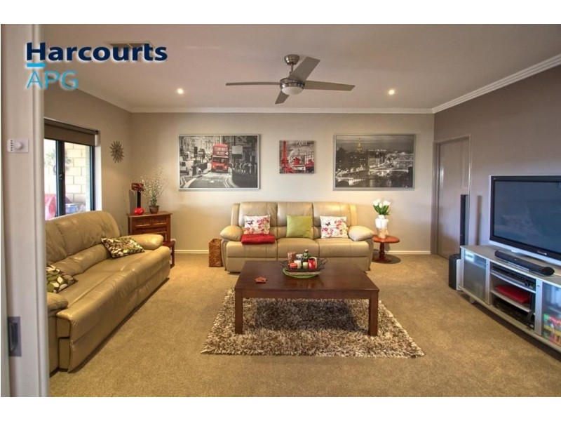 1 Castlereagh Vista, Millbridge WA 6232