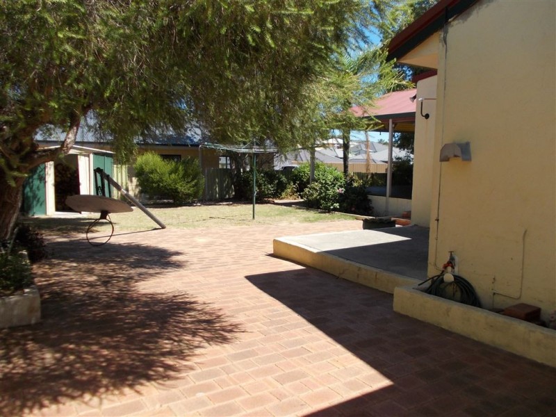 27 Travers Drive, Australind WA 6233