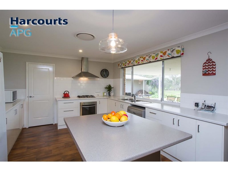 34 Ranson Drive, Roelands WA 6226