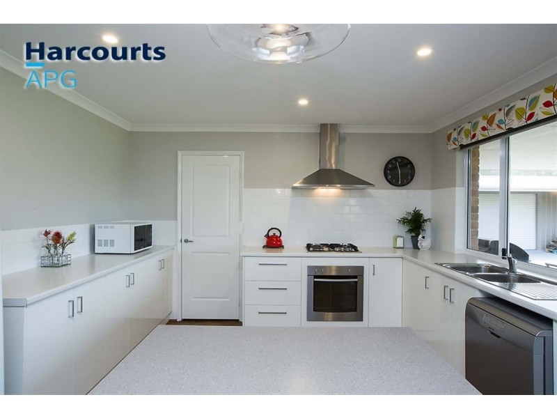 34 Ranson Drive, Roelands WA 6226