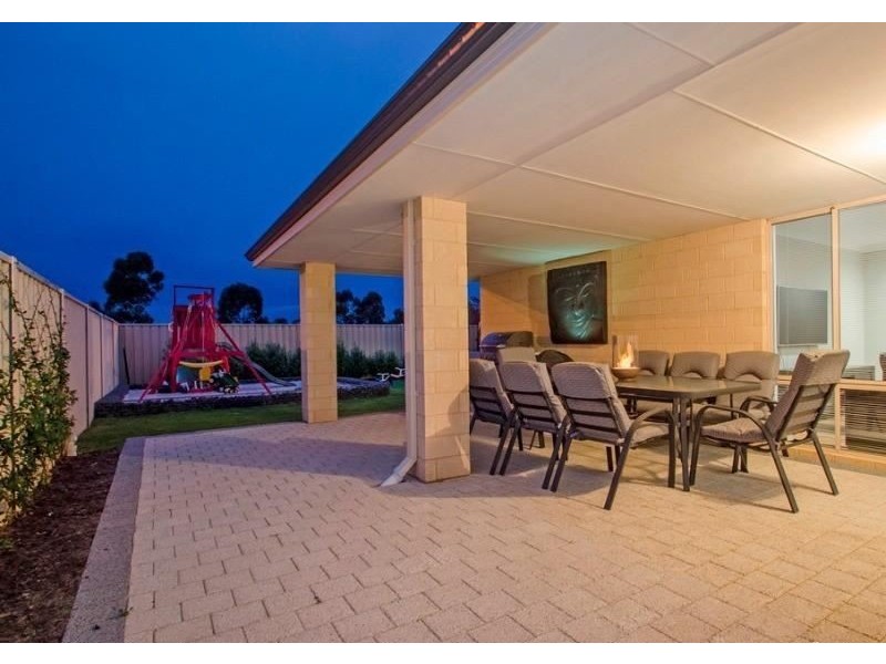 29 Cleveland Bay Avenue, Eaton WA 6232