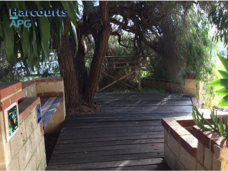 17 Albert Road, East Bunbury WA 6230