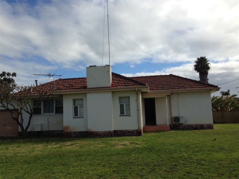 17 Strickland, South Bunbury WA 6230