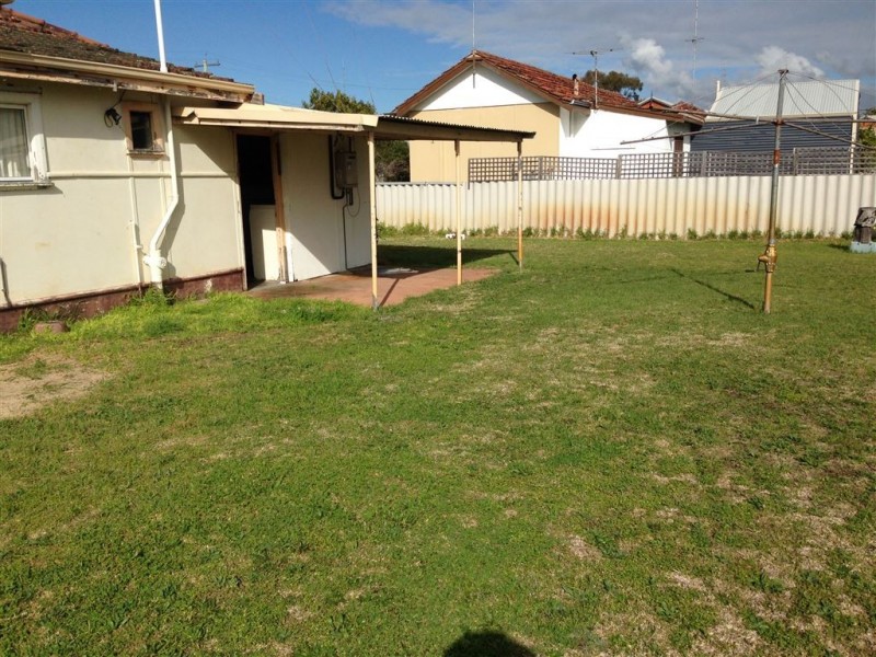 17 Strickland, South Bunbury WA 6230
