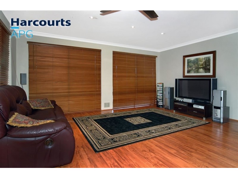 6 Woodquay Avenue, Australind WA 6233