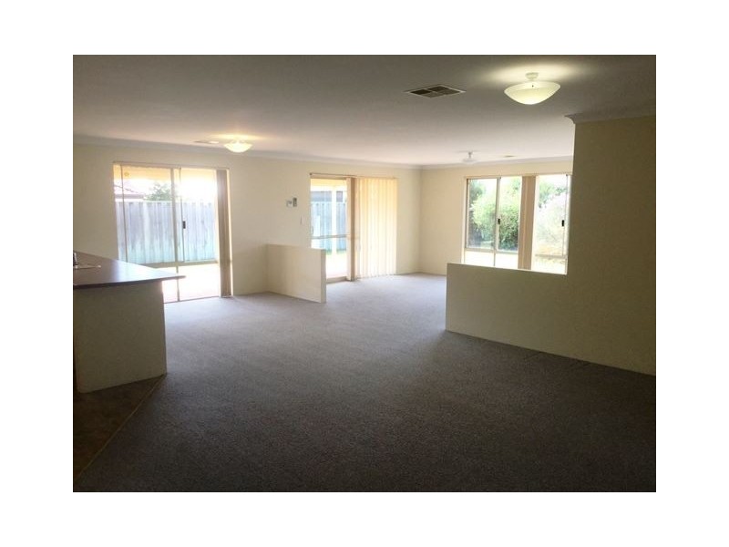 16 Sherwood Road, Australind WA 6233