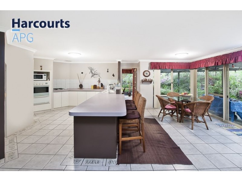 30 Lofthouse Drive, Leschenault WA 6233
