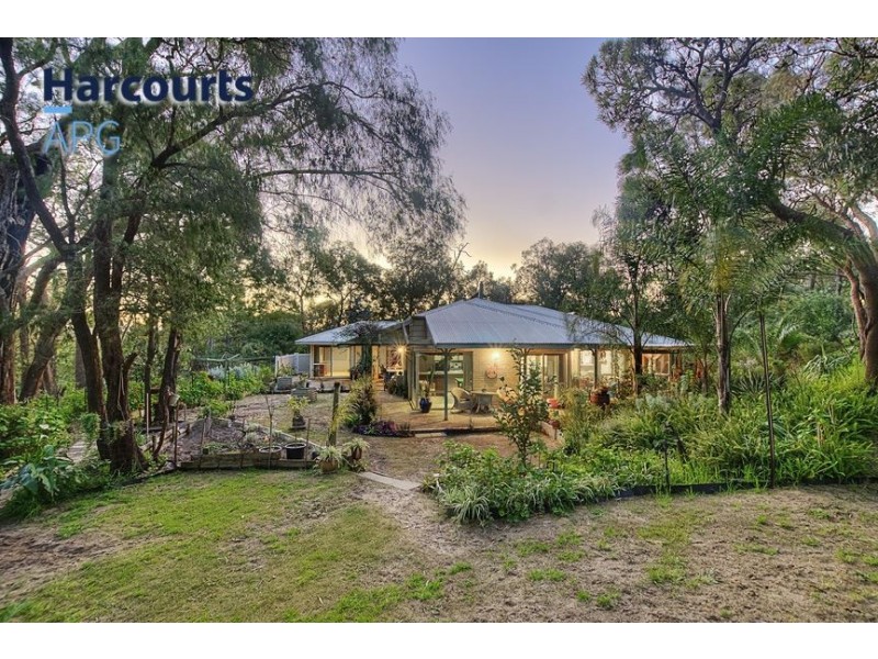 30 Lofthouse Drive, Leschenault WA 6233