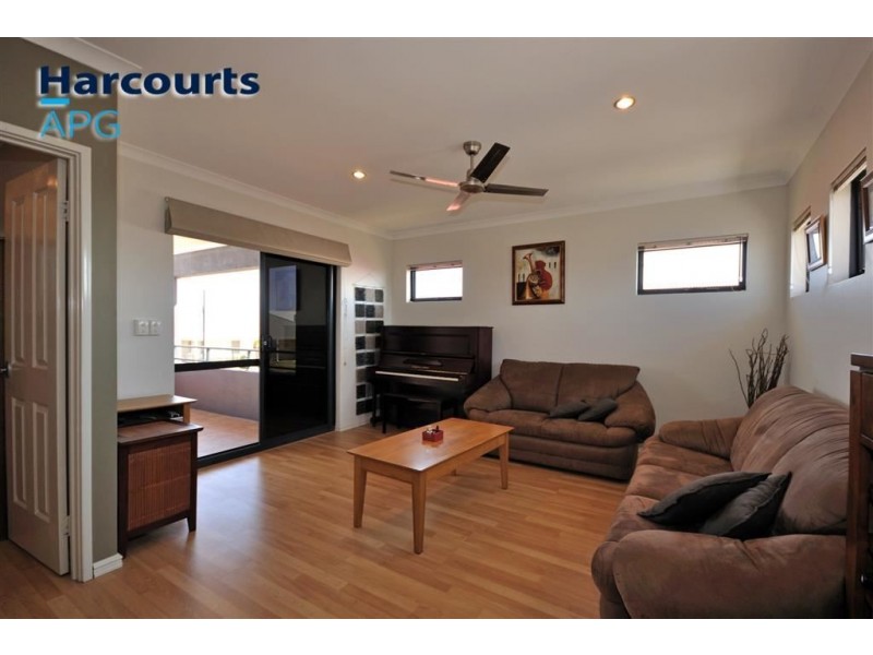 25 Cambria Road, Dalyellup WA 6230