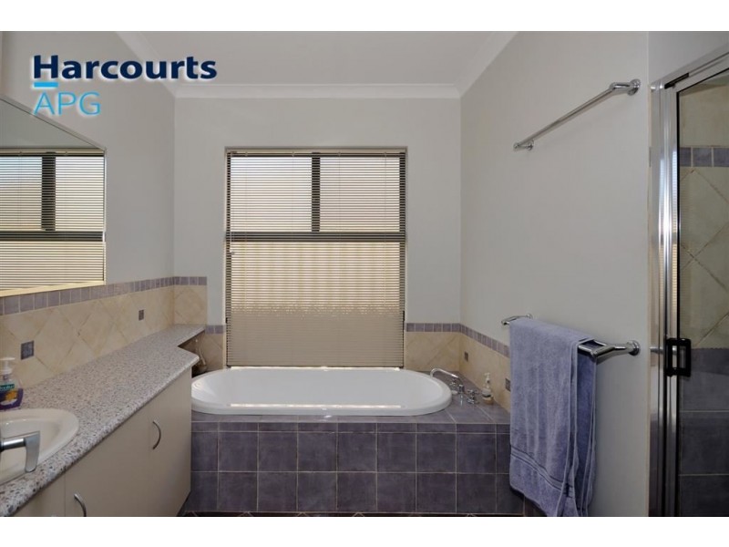 25 Cambria Road, Dalyellup WA 6230