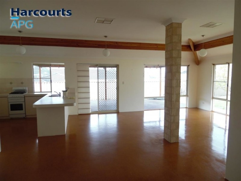 11 Lefroy Place, Usher WA 6230