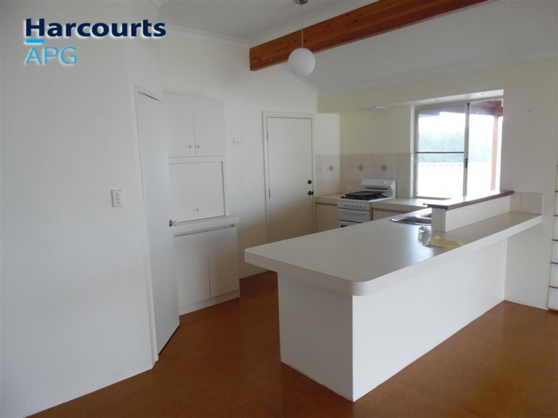 11 Lefroy Place, Usher WA 6230