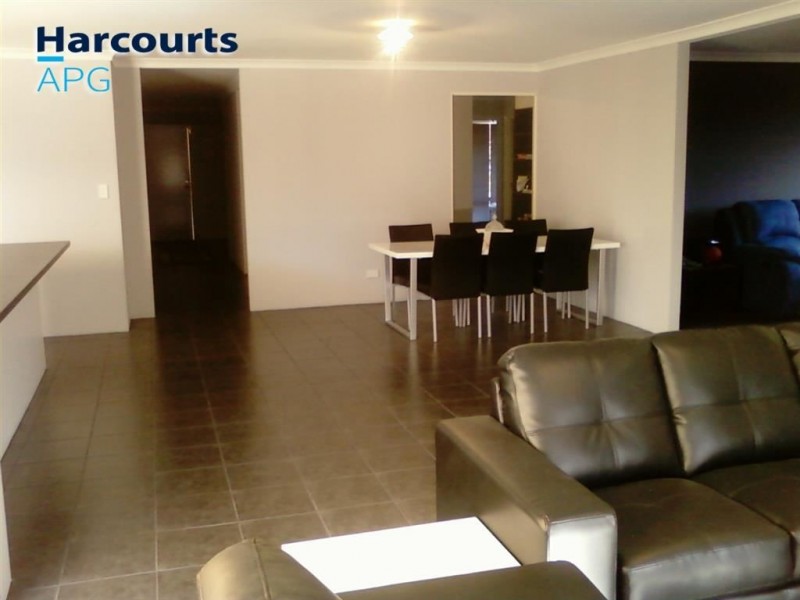 364 Parade Road, Dalyellup WA 6230