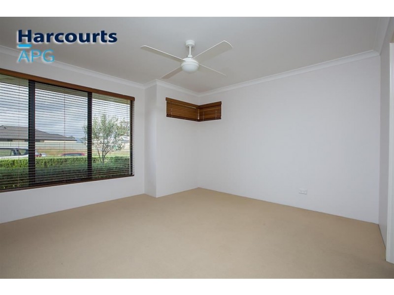 15 Murtin Road, Dalyellup WA 6230