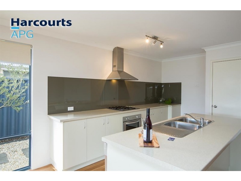 15 Murtin Road, Dalyellup WA 6230