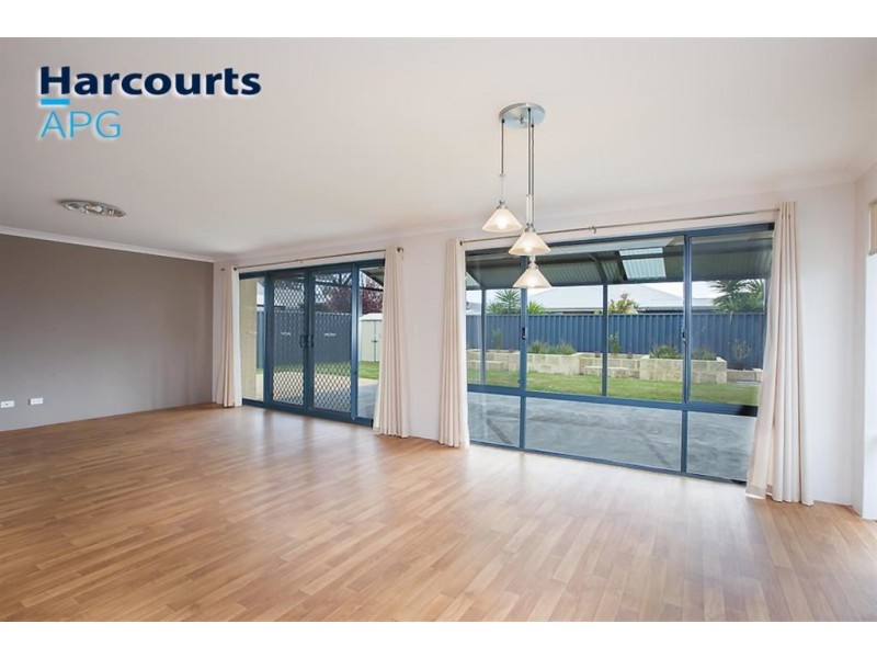 15 Murtin Road, Dalyellup WA 6230