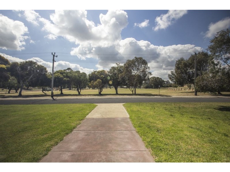 1 Georgia Street, Binningup WA 6233