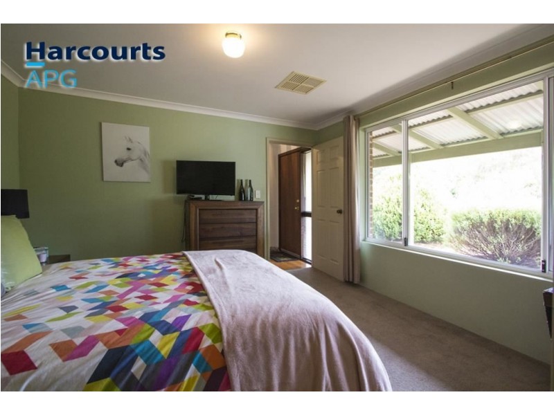 2 Wildflower Way, Leschenault WA 6233