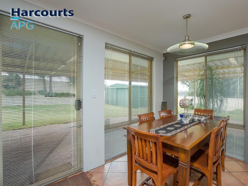 1 Aylesbury Place, Australind WA 6233