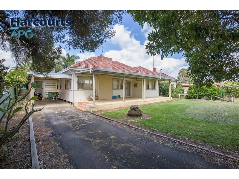 9 Buckby Road, Harvey WA 6220