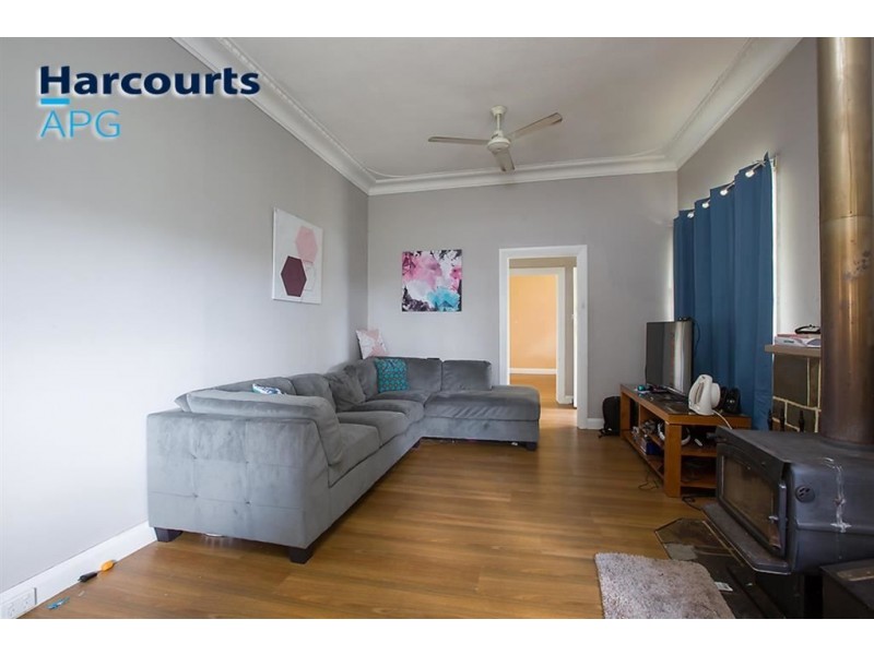 9 Buckby Road, Harvey WA 6220