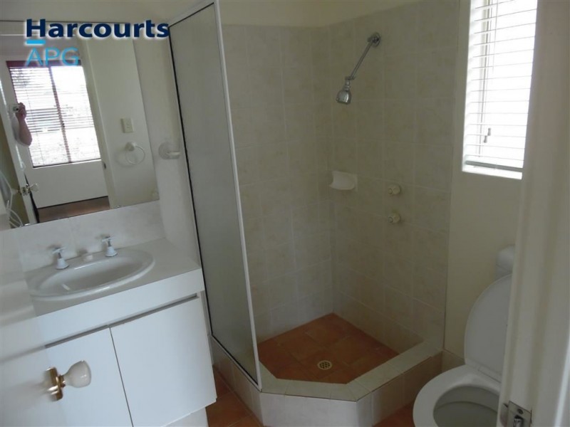 11 Lefroy Pl, Usher WA 6230