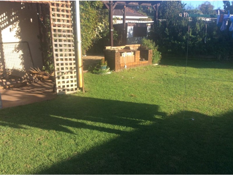 12 King Road, East Bunbury WA 6230