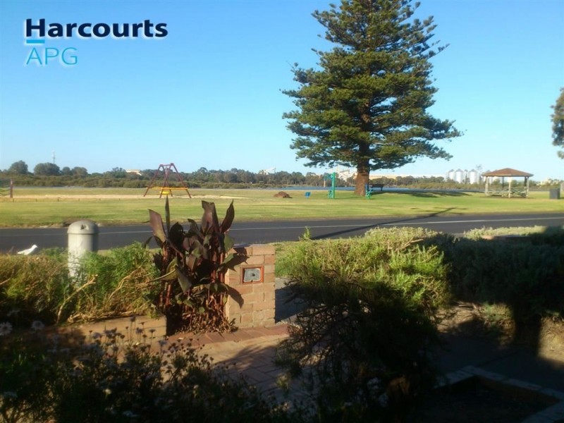 113 B Stirling Street, Bunbury WA 6230