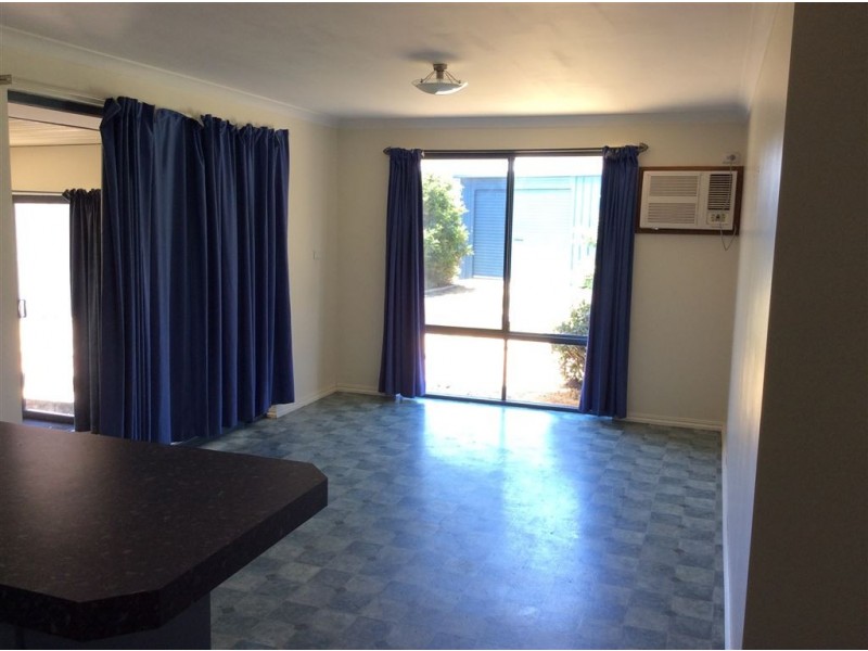 4 Pembroke Street, College Grove WA 6230