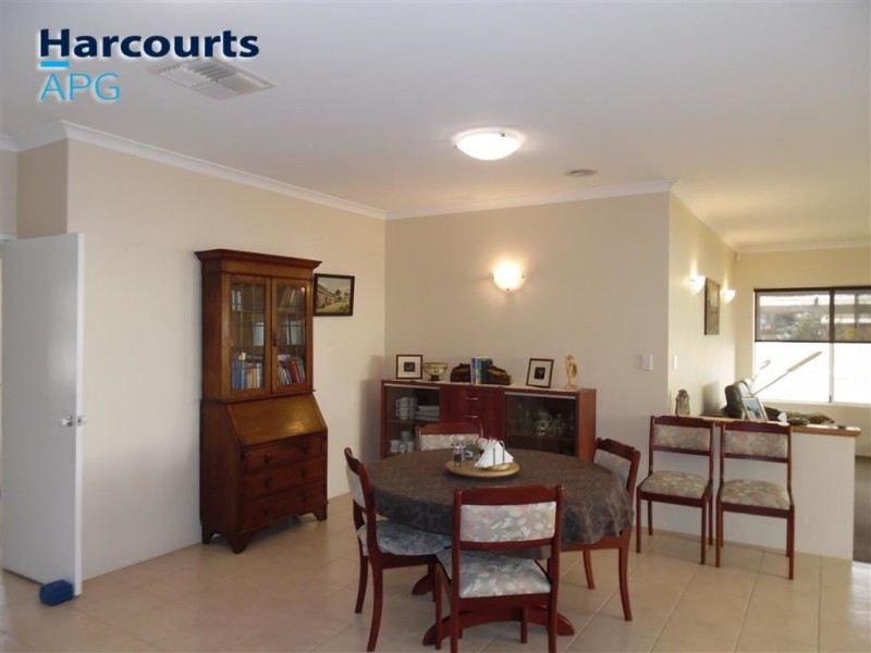 4 Gutmann Parkway, Dalyellup WA 6230