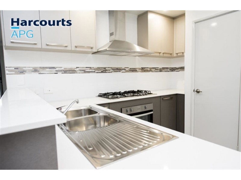 12/11 Nepean Turn, Millbridge WA 6232