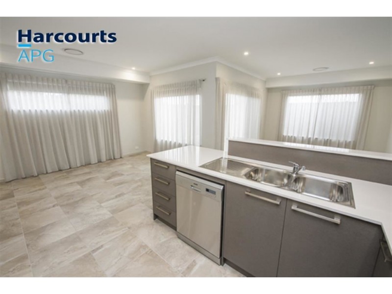 12/11 Nepean Turn, Millbridge WA 6232