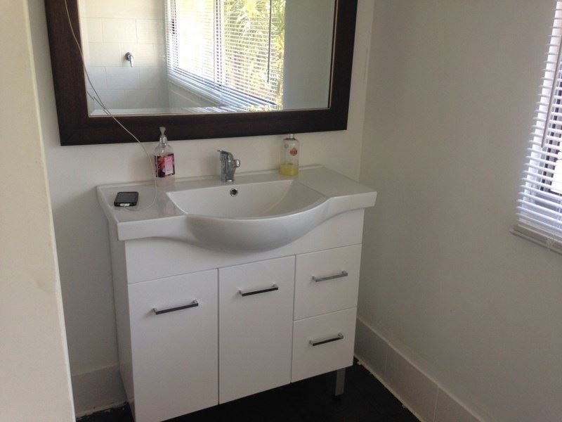 10 Gibbs Street, Carey Park WA 6230