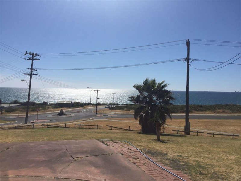 35B Haig Crescent, Bunbury WA 6230