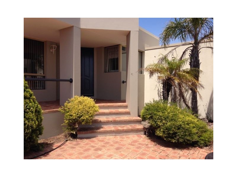 2/17 Upper Esplanade, Bunbury WA 6230