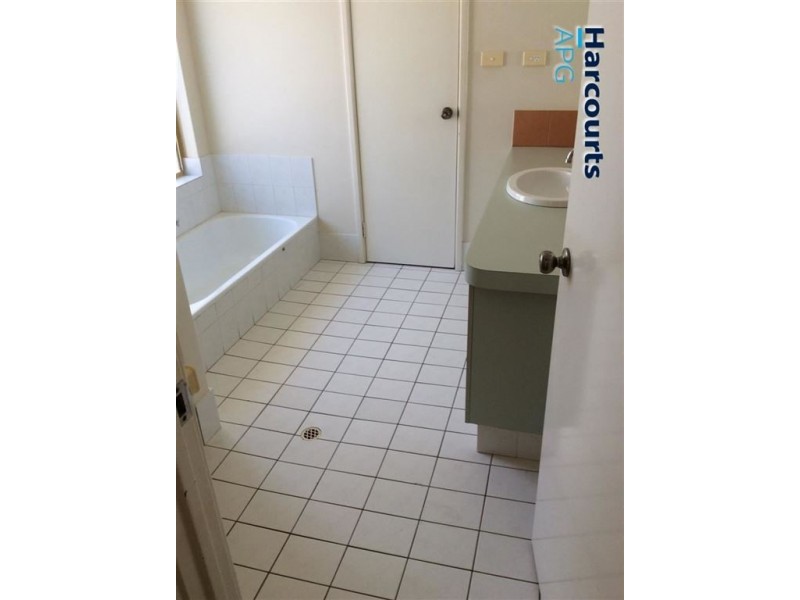 3B Coote Place, Usher WA 6230