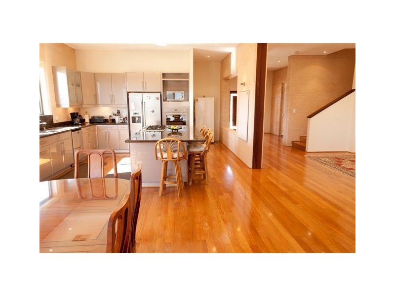35 Portofino Crescent, Pelican Point WA 6230
