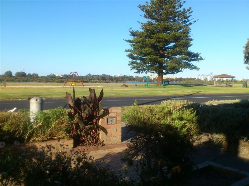 111 & 113 Stirling Street, East Bunbury WA 6230