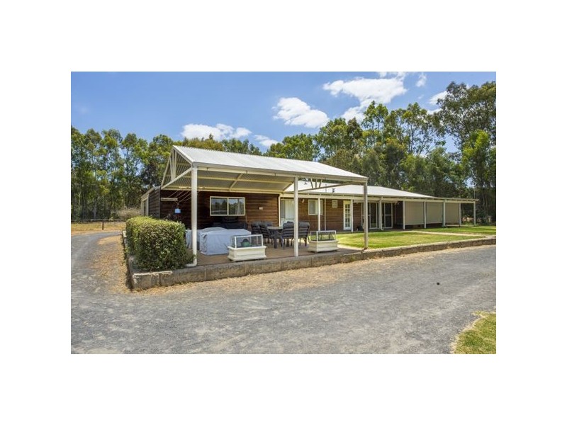 77 Stephen Steet, Boyanup WA 6237