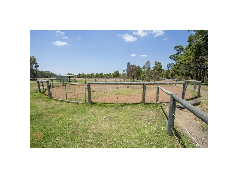 77 Stephen Steet, Boyanup WA 6237