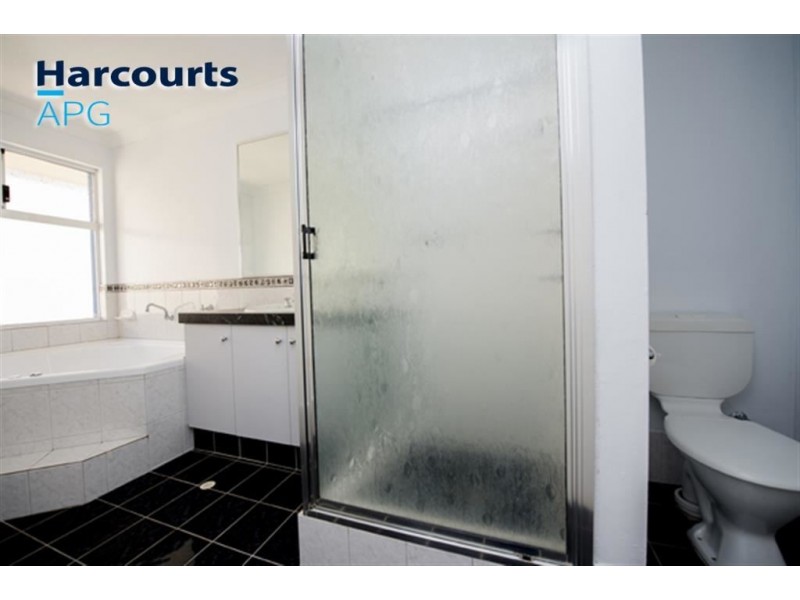 24 Wentworth Drive, Dalyellup WA 6230