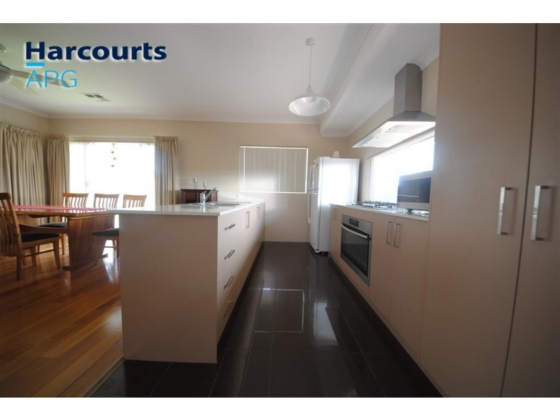 34 Henderson Crescent, Australind WA 6233