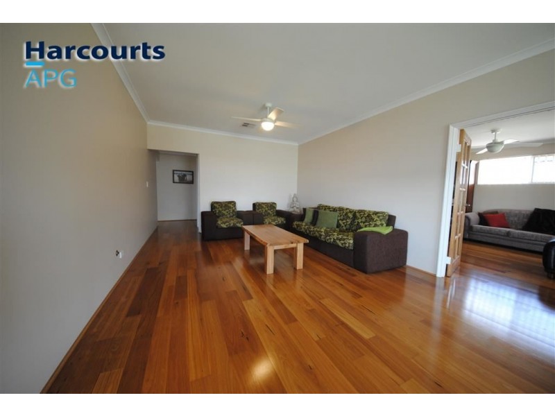 34 Henderson Crescent, Australind WA 6233