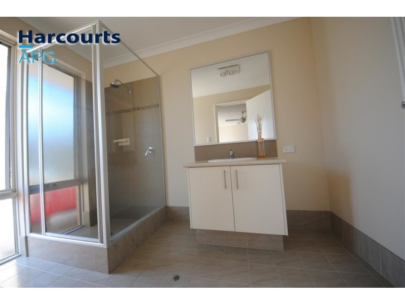 34 Henderson Crescent, Australind WA 6233