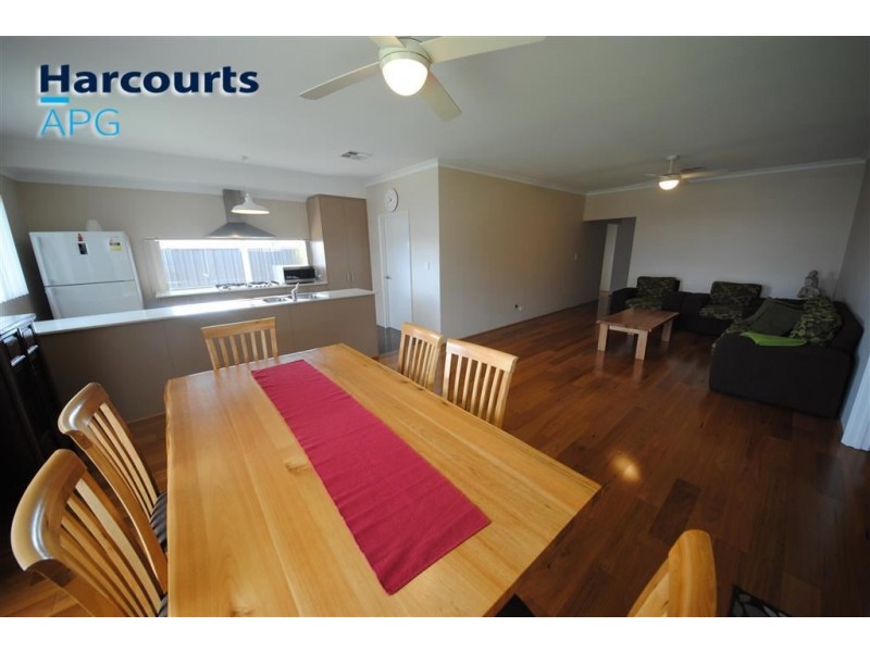 34 Henderson Crescent, Australind WA 6233